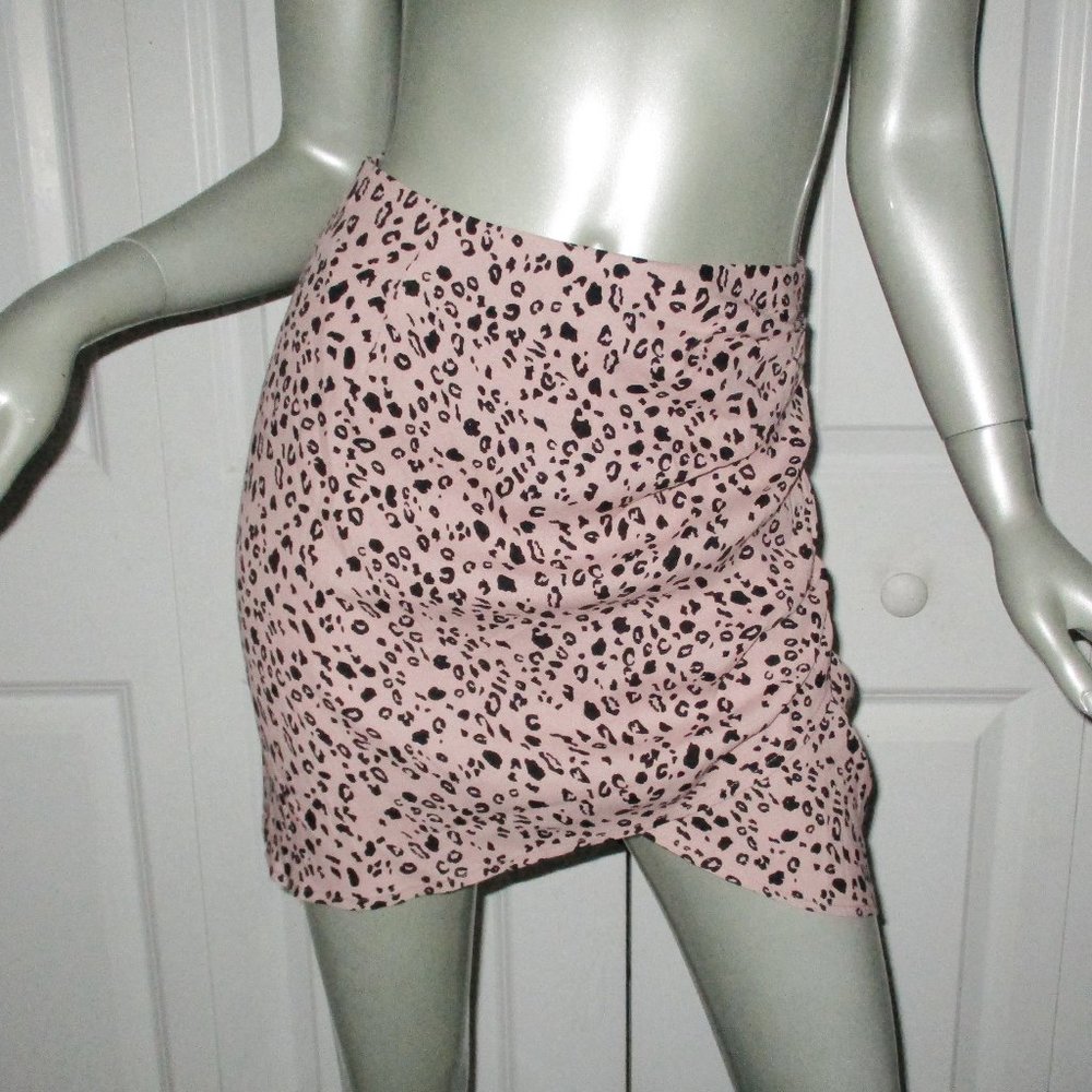 REFORMATION Black & Tan Cheetah Print Mini Skirt Size 2 NWT